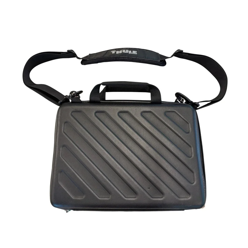 Thule Gauntlet 13 inch‎ MacBook Pro Attache Case Black Hard Shell Laptop Bag